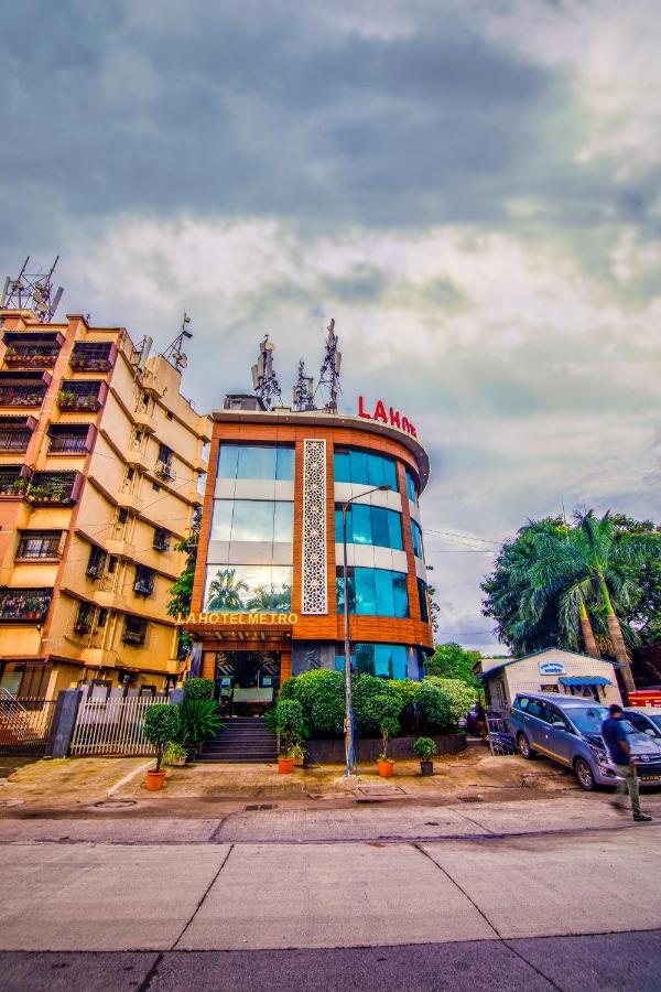 La Hotel Metro near BKC